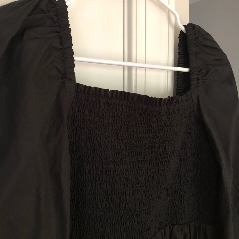 J Crew Smocked Puff Sleeve Dress. Cotton. Black. BD995. Size Small